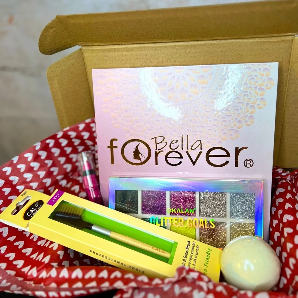 Makeup Gift Set 💖 - Picture 1 of 2